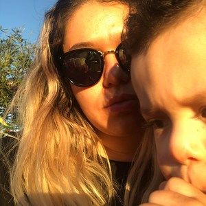 Meet your Posher, Cynthia